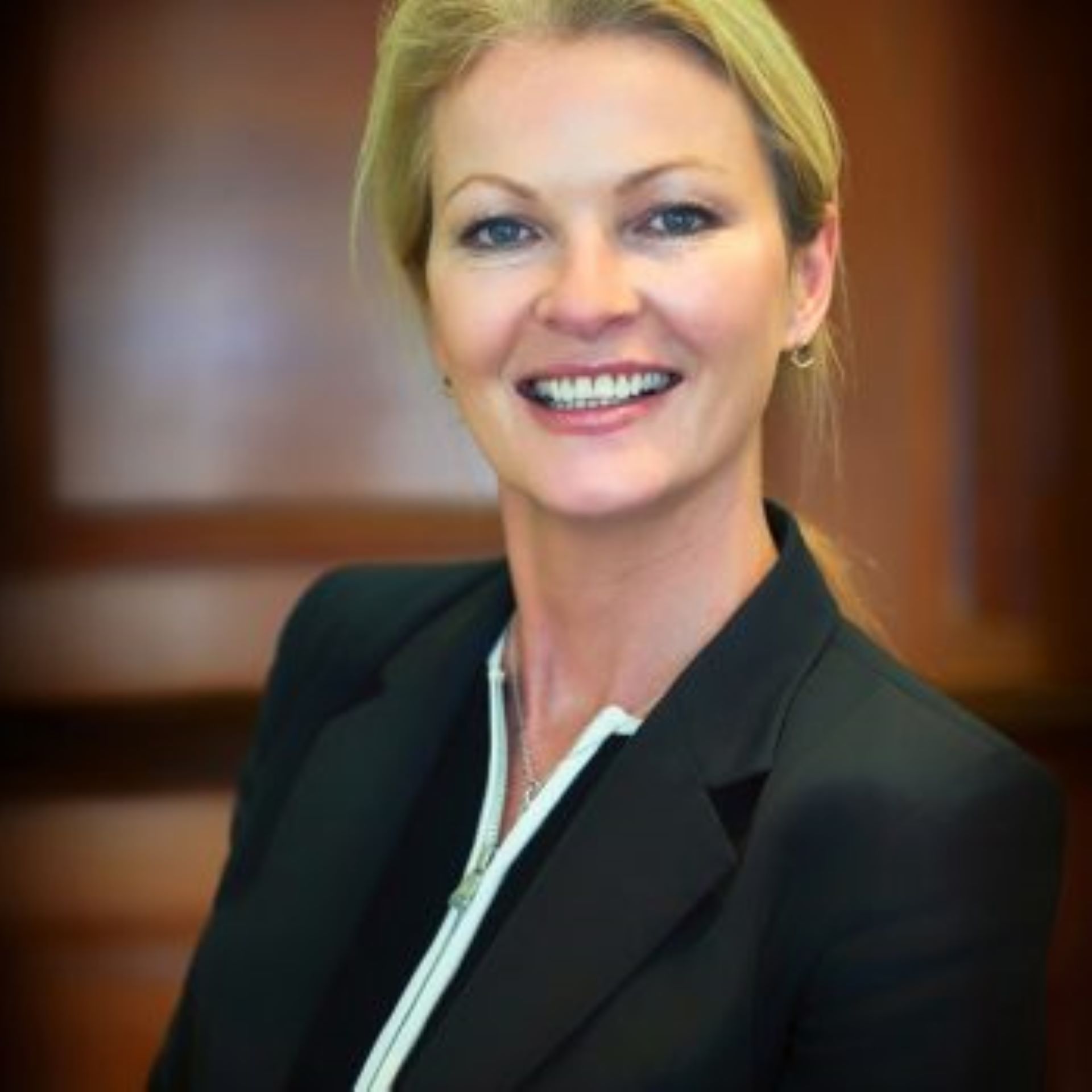 Image of Linda Barron, to show who the face of Barron Executive is